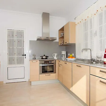 Playa Blanca Sleeps 6 Air Con Wifi Willa Playa Blanca (Lanzarote)